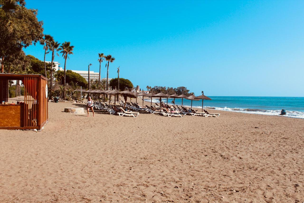Apartment In El Presidente Beach Side New Golden Mile Estepona Ngoại thất bức ảnh
