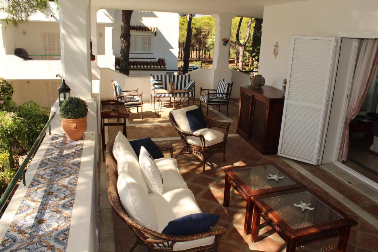 Apartment In El Presidente Beach Side New Golden Mile Estepona Ngoại thất bức ảnh